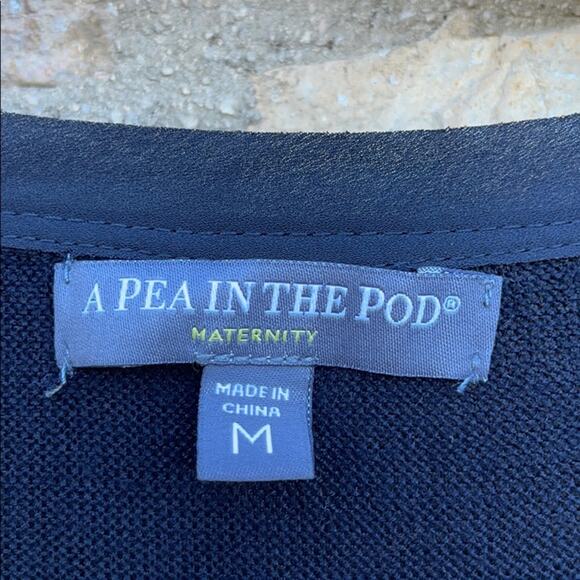 A Pea in the Pod Maternity Black blouse Size Medium - Picture 3 of 7